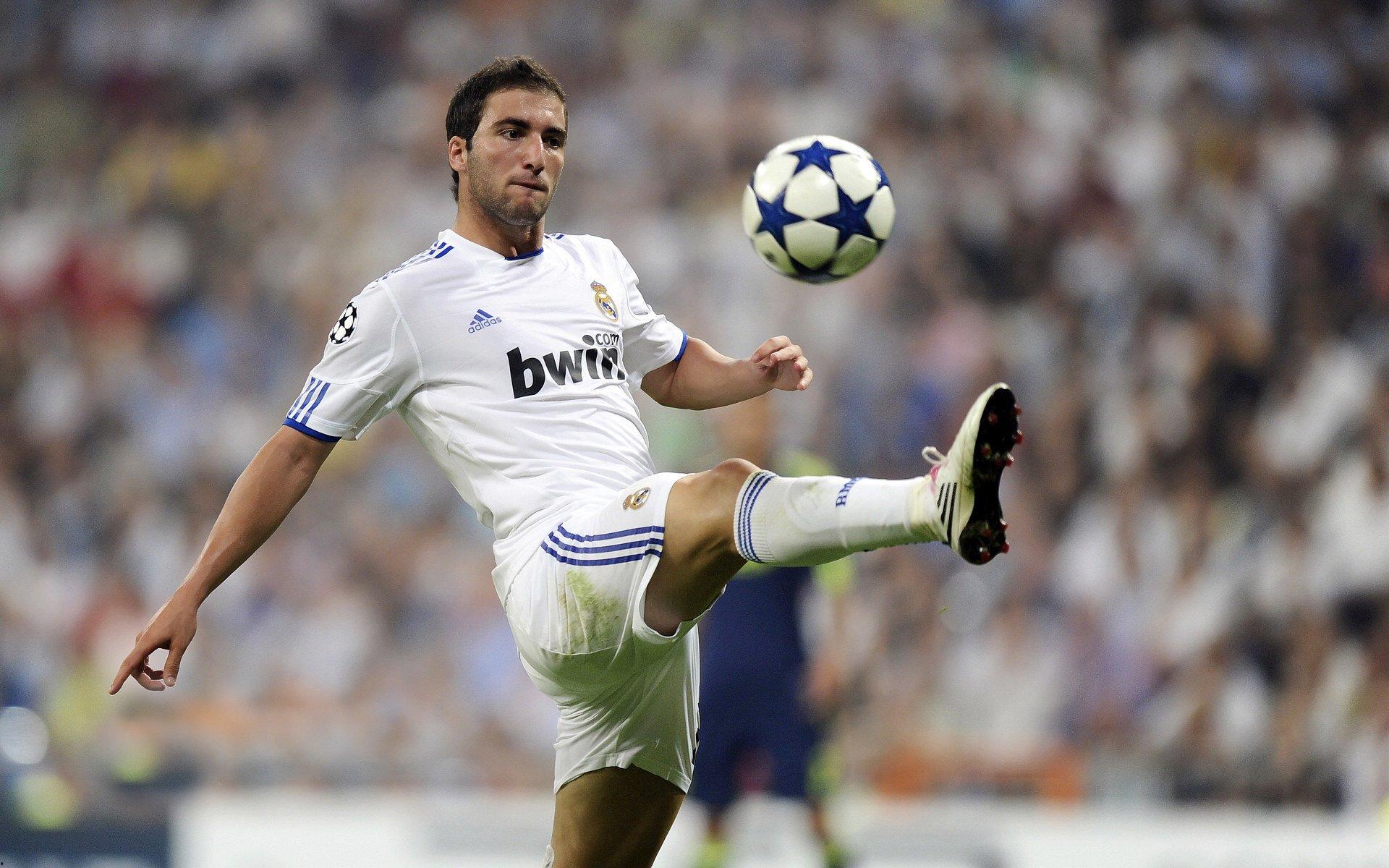 麦克法兰盛赞迪萨西,U21楷模典范,年轻球员共事受益良多